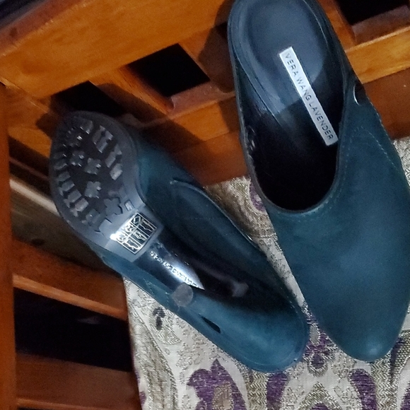 Vera Wang Lavender Lable - Picture 2 of 8